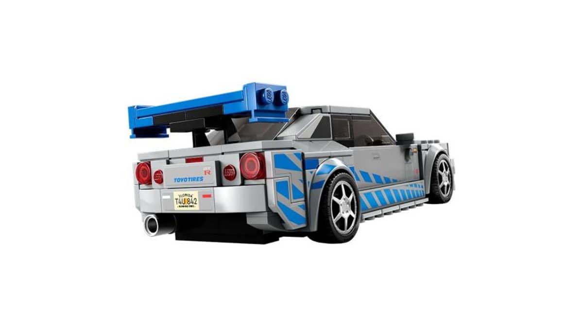 شتر 2-fast-2-furious-nissan-skyline