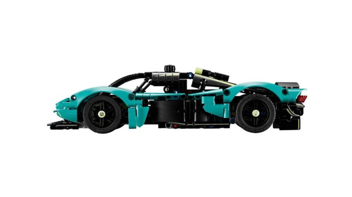 شتر aston-martin-valkyrie