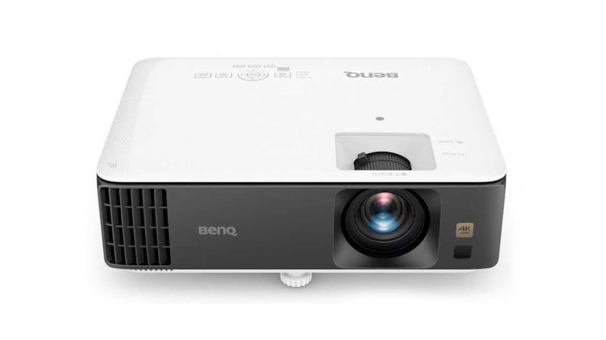 شتر benq-tk700-projector-4k-uhd-white