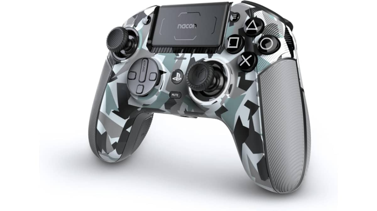 شتر nacon-revolution-5-pro-controller-arctic-camo