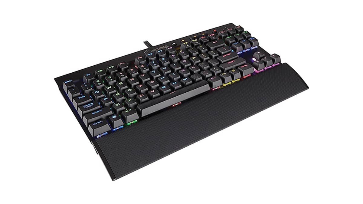 شتر corsair-k65-rgb-black-speed-keyboard