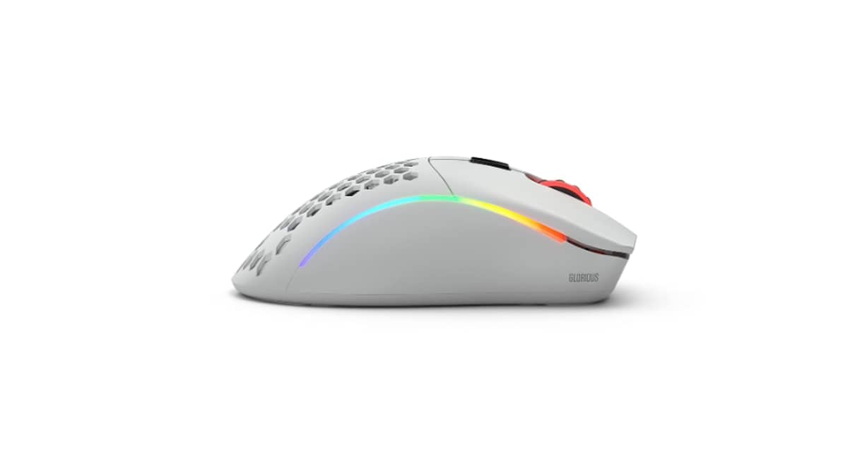 شتر glorious-model-d-minus-wireless-matte-white