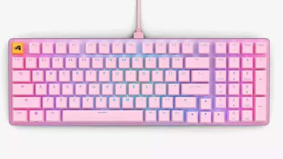 شتر glorious-96percent-full-size-modular-mechanical-wired-keyboard-pink