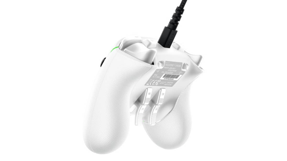 buy razer-wolverine-v2-chroma-wired-gaming-controller-for-xbox-series-xs-xbox-one-pc-white