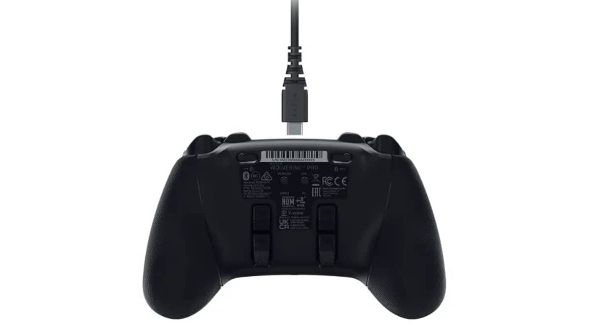 buy razer-wolverine-v2-pro-playstation-licensed-black
