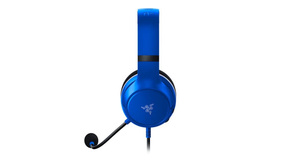 buy razer-essential-duo-bundle-for-xbox-kaira-x-headset-with-xbox-controller-charging-stand-blue