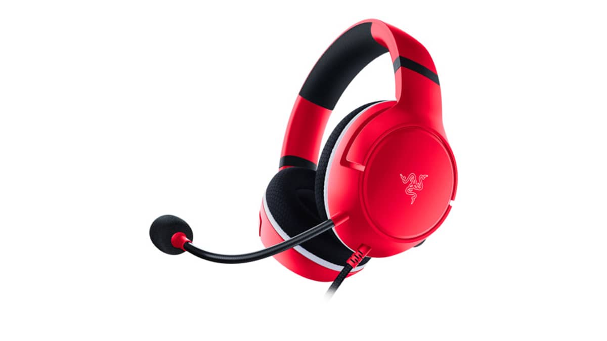 شتر razer-essential-duo-bundle-for-xbox-kaira-x-headset-with-xbox-controller-charging-stand-red