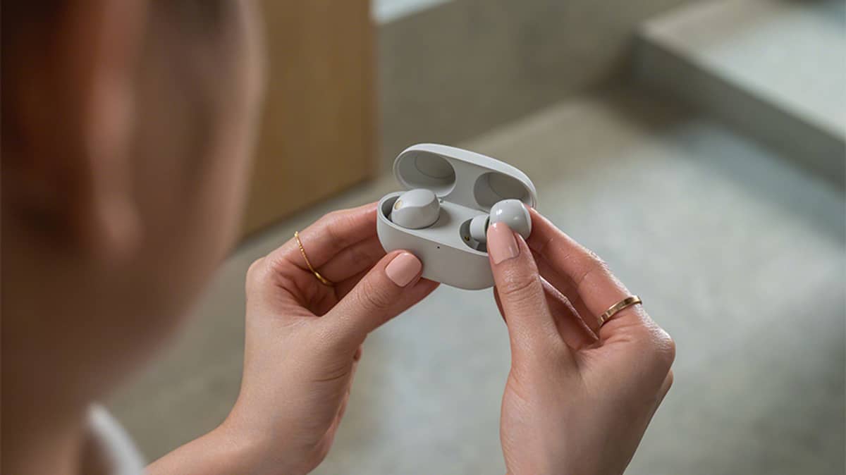 buy sony-wf-1000xm5-noise-canceling-earbuds-silver