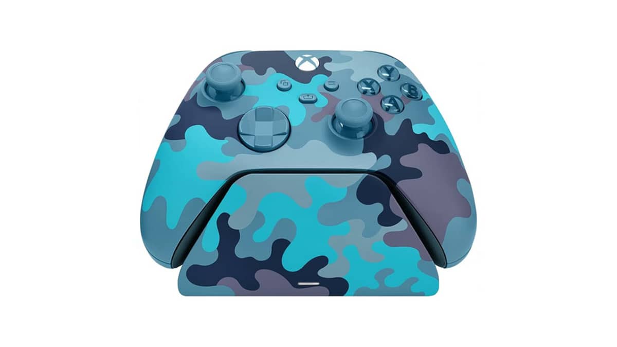 buy razer-universal-quick-charging-stand-xbox-mineral-camo