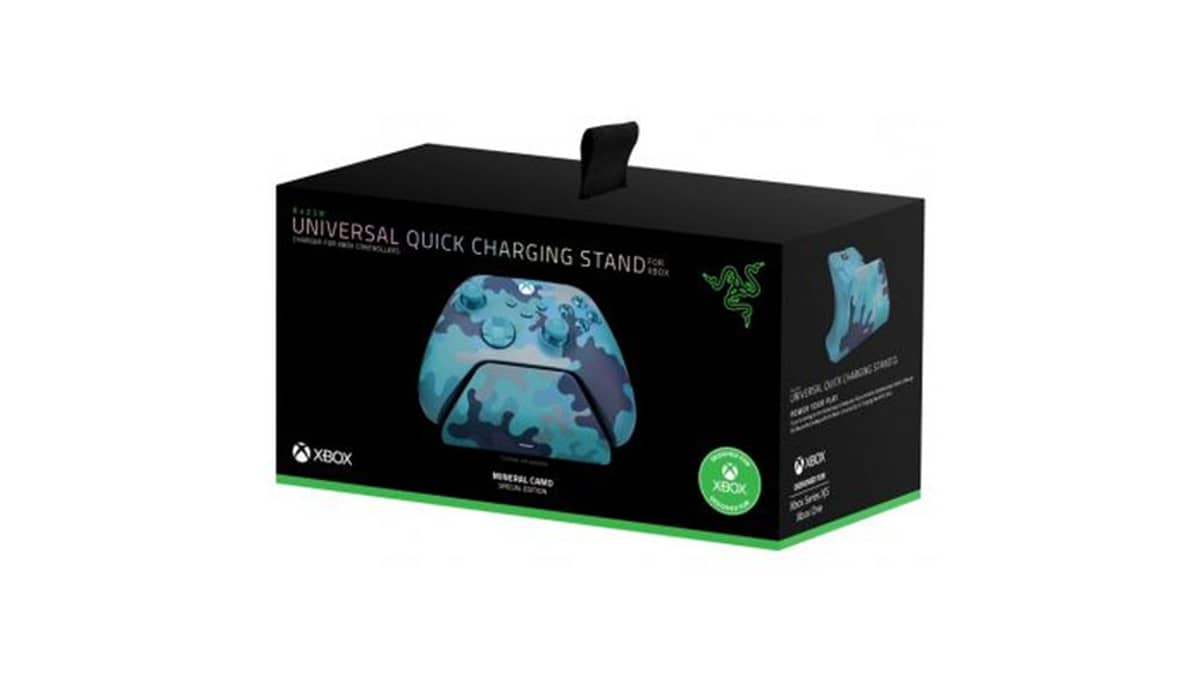 buy razer-universal-quick-charging-stand-xbox-mineral-camo