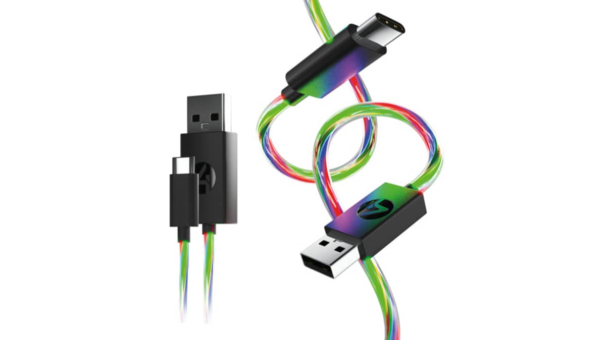 شتر 4gamers-light-up-charging-cables-multiformat-2m-twin-pack